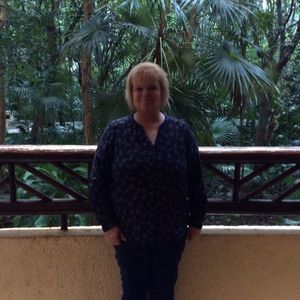 Meet your Posher, Joyce